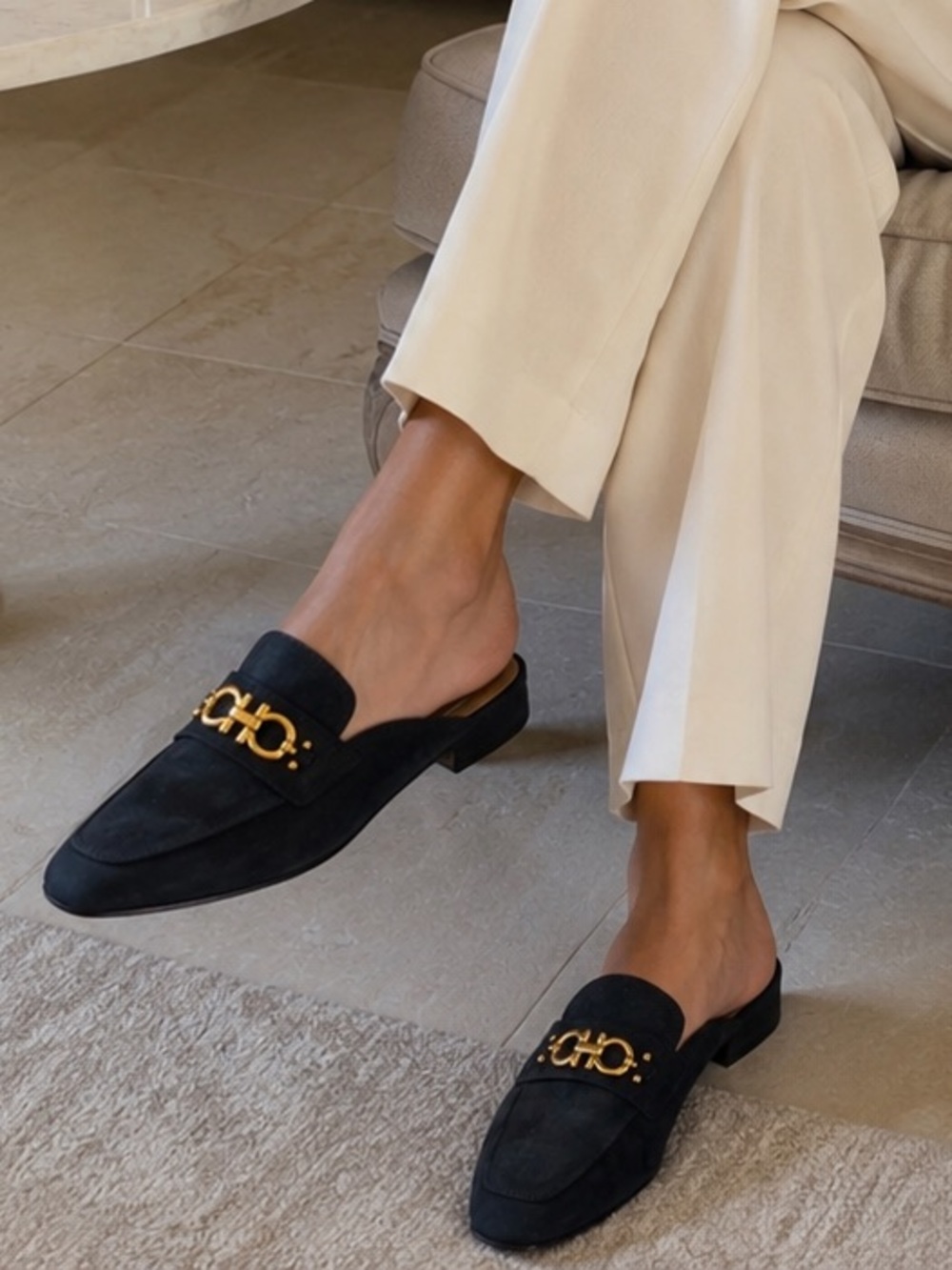 👠FERRAGAMO Vintage Gancini Mules 7.5
